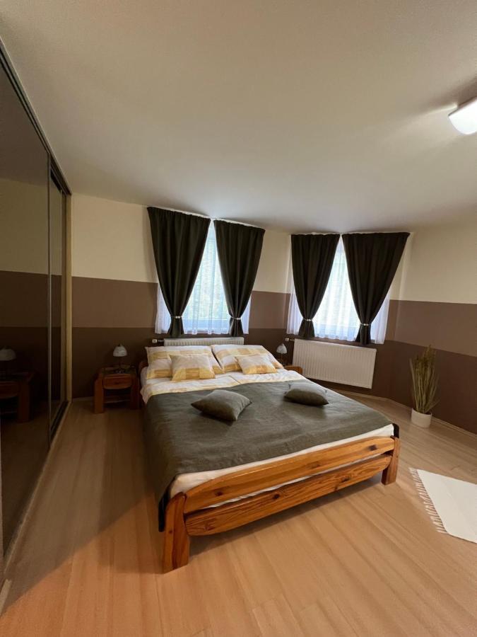 Holler Vendeghaz Ii. Apartment Bük Екстериор снимка