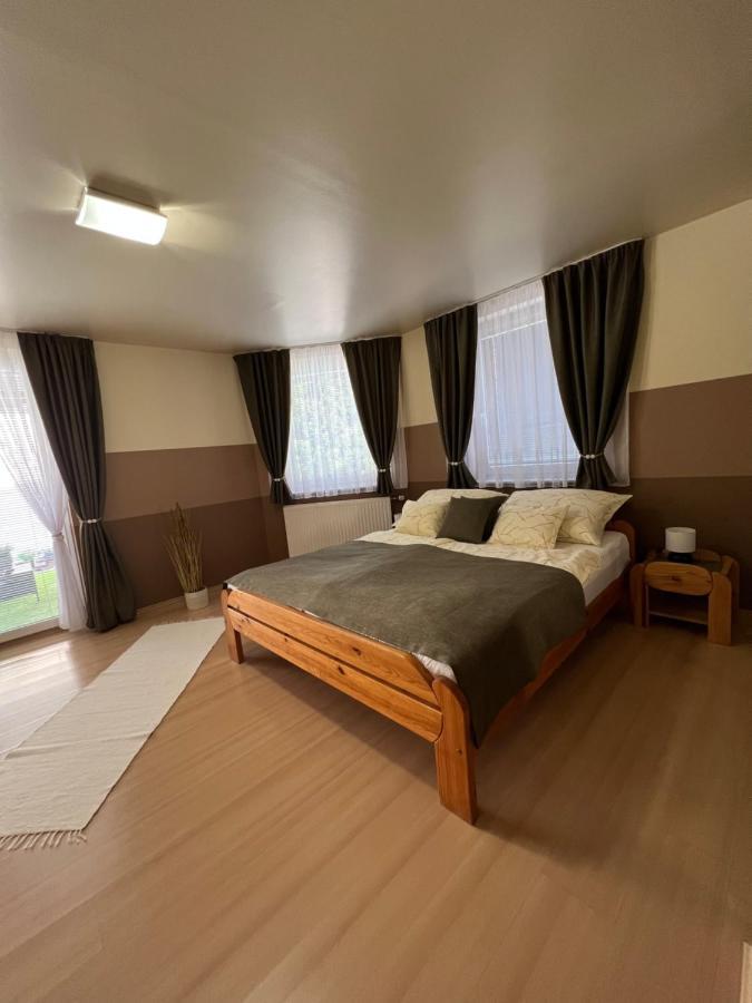 Holler Vendeghaz Ii. Apartment Bük Екстериор снимка