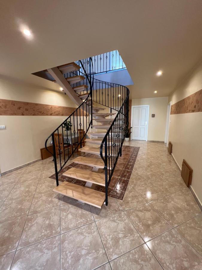 Holler Vendeghaz Ii. Apartment Bük Екстериор снимка